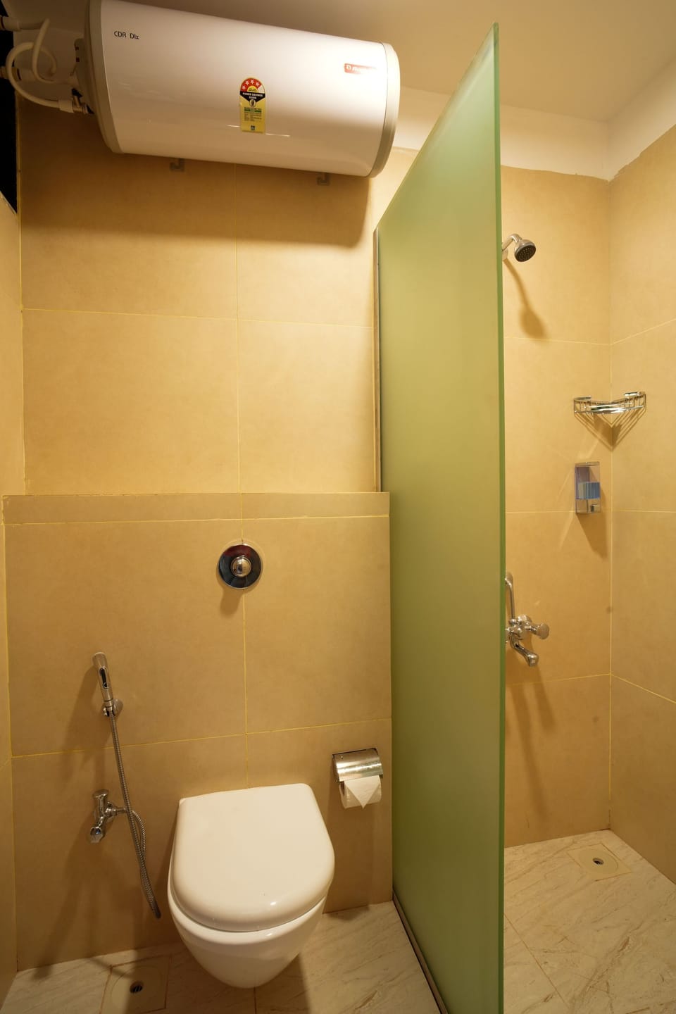 Shower, free toiletries, slippers, bidet