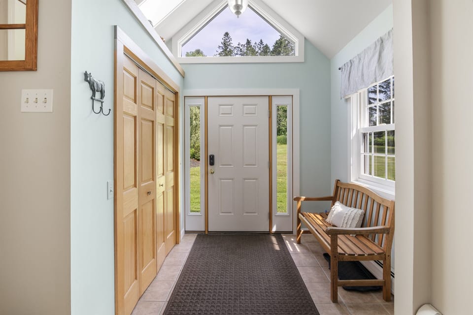 Entrance and Mudroom