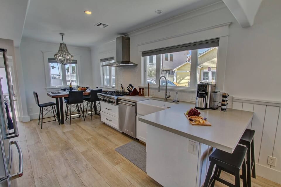 Roomy kitchen
