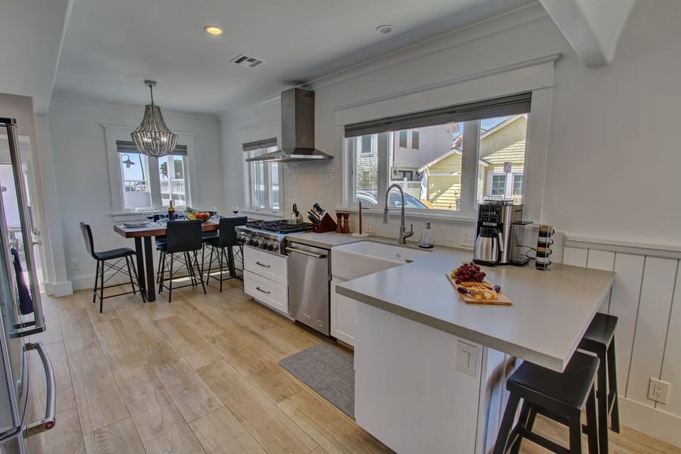 Attached dining room