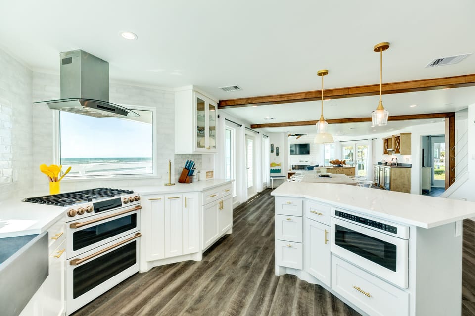 Easily prepare and serve homecooked meals to the adjacent dining area