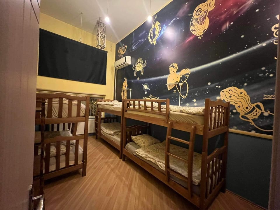Economy Shared Dormitory | Down comforters, soundproofing, free WiFi, bed sheets