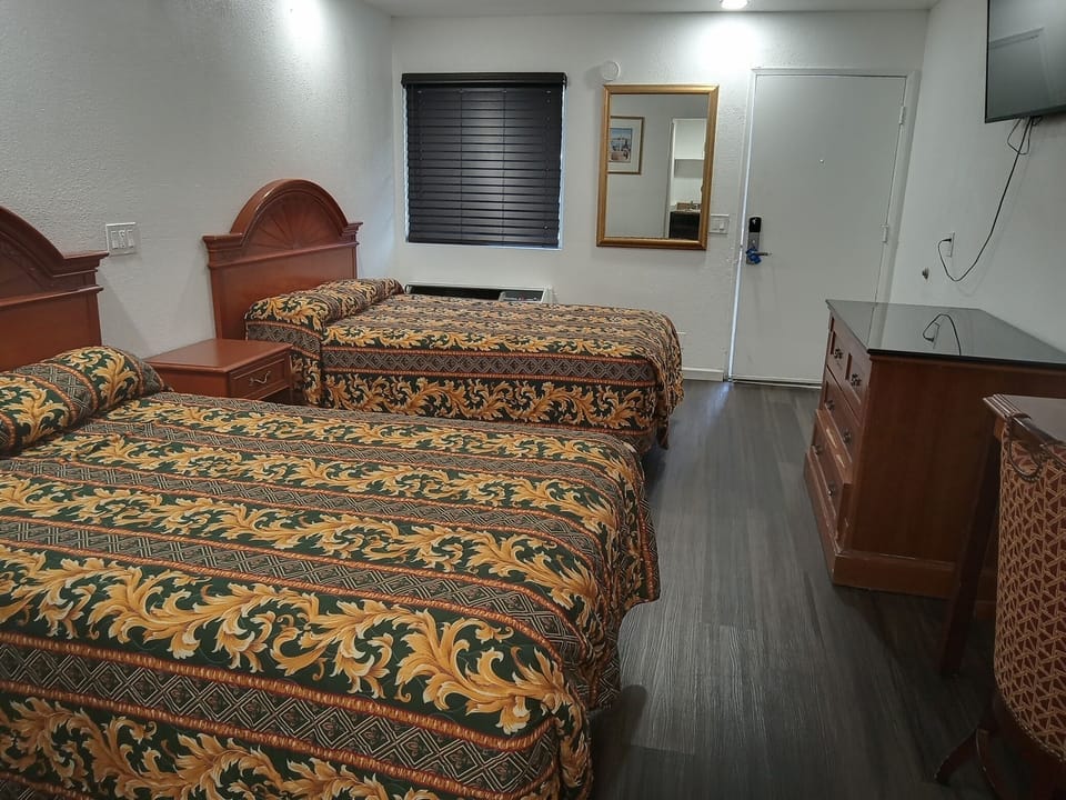 Standard Room, 2 Double Beds, Non Smoking, Refrigerator & Microwave | Desk, laptop workspace, free WiFi, bed sheets