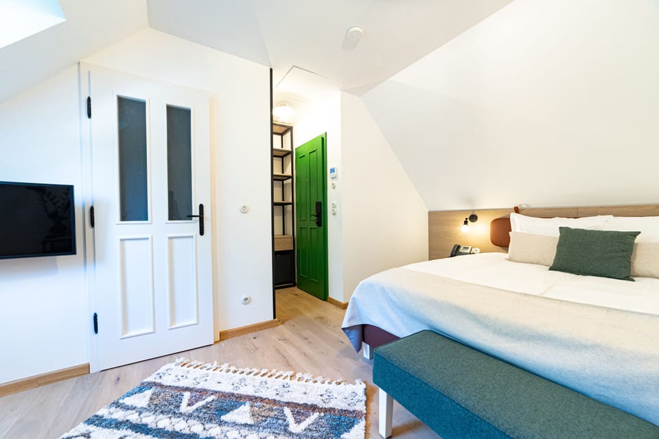 Basic Room | 1 bedroom, in-room safe, soundproofing, free WiFi