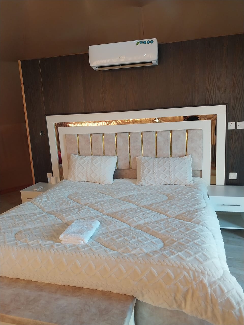 Family Single Room | In-room safe, blackout drapes, WiFi (free), individually decorated