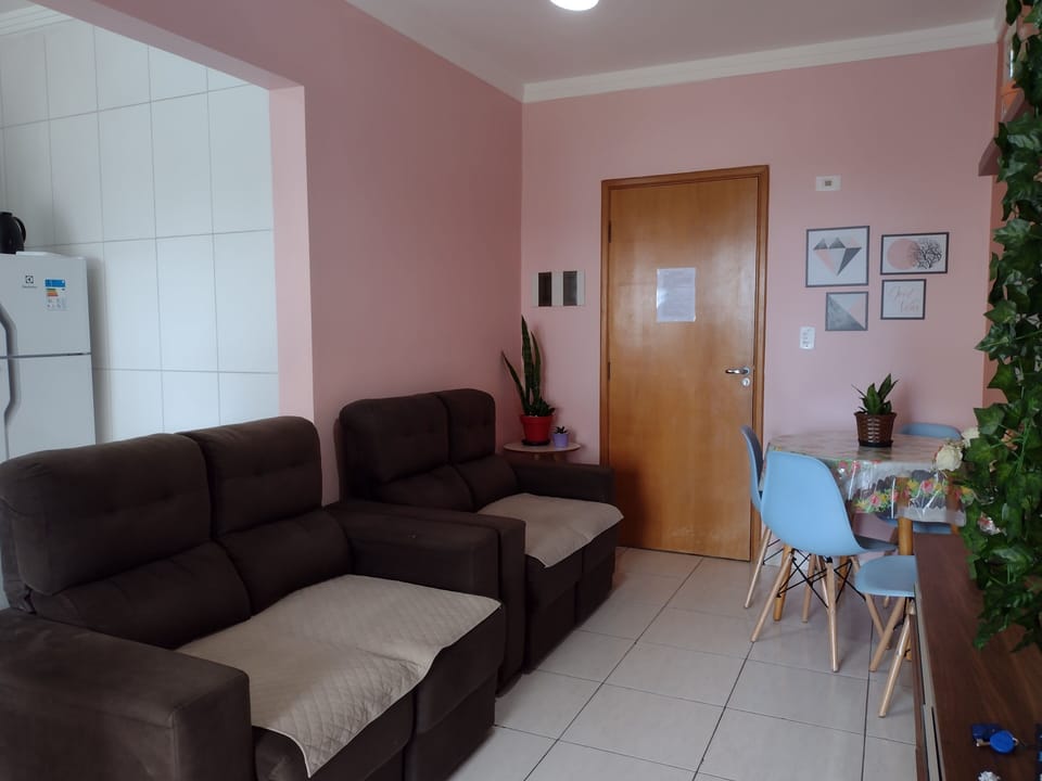 Apartment | Living room | 32-inch LCD TV with digital channels