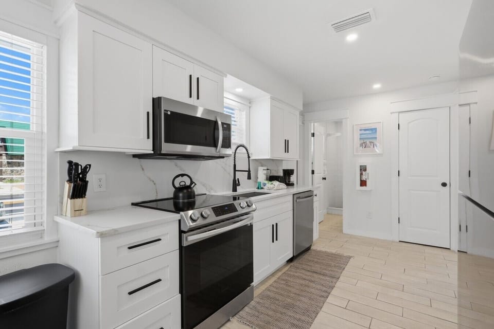 fully stocked kitchen