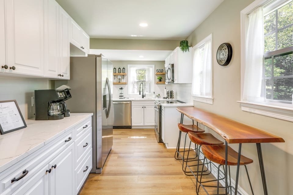 Kitchen | Central Heating & A/C | 2 Mi to Historic Downtown Greensboro
