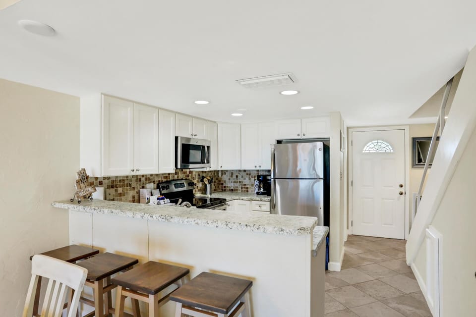 Extra bar stool for seating