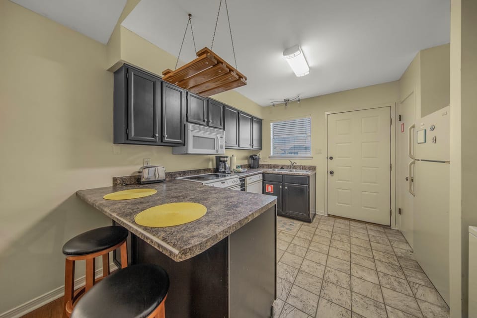 Well-equipped kitchen.