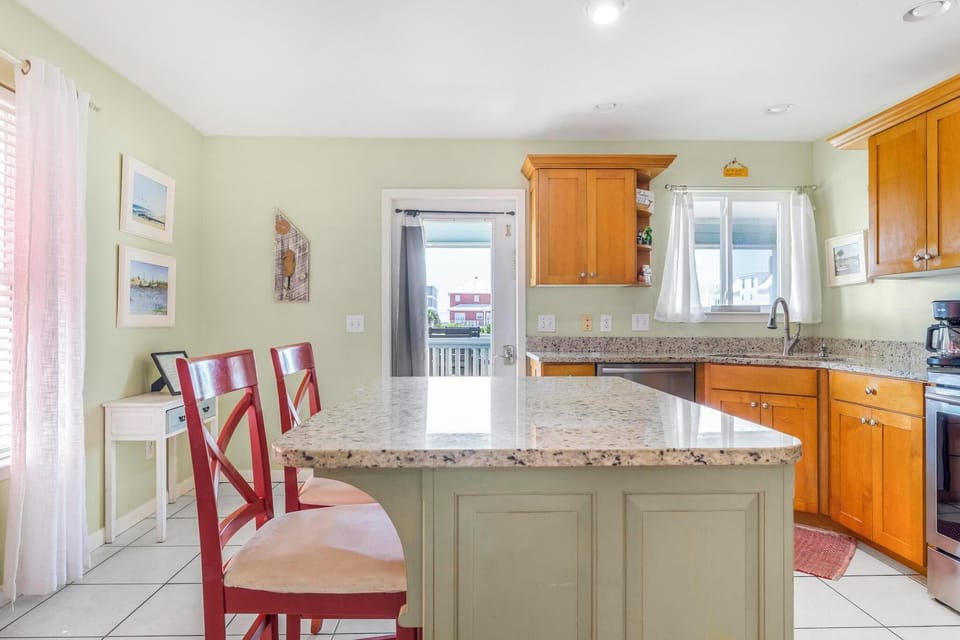 Seating for two at the kitchen island