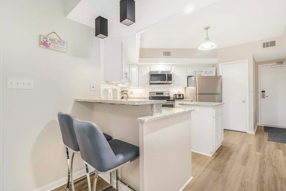 Eat-in kitchen bar seating for two