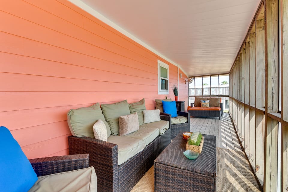 Screened Porch | Single-Story House | Walk to Beach Access