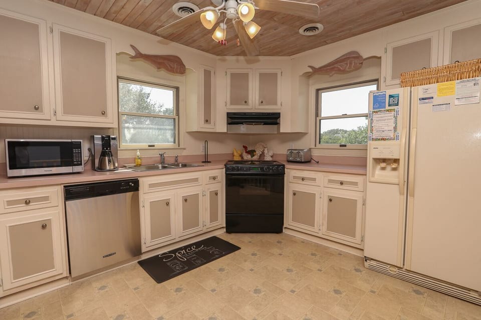 Kitchen 2023