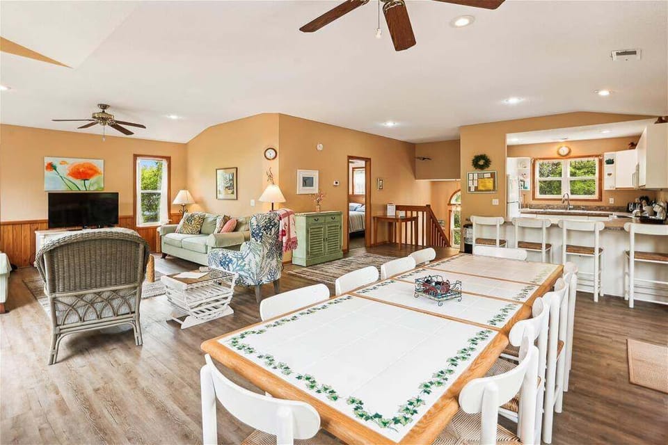 Great Room 2024