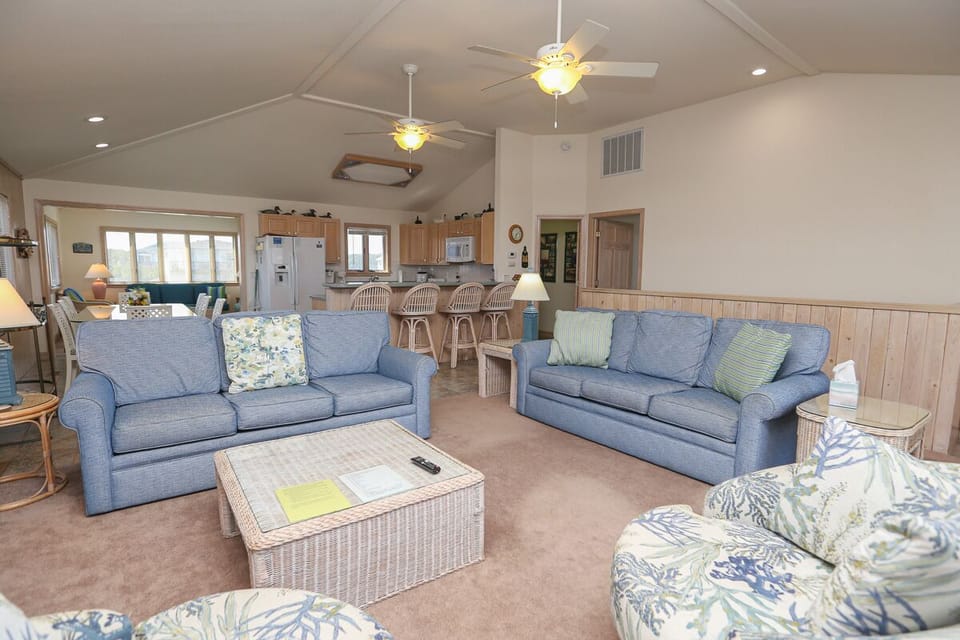Living Room 2023