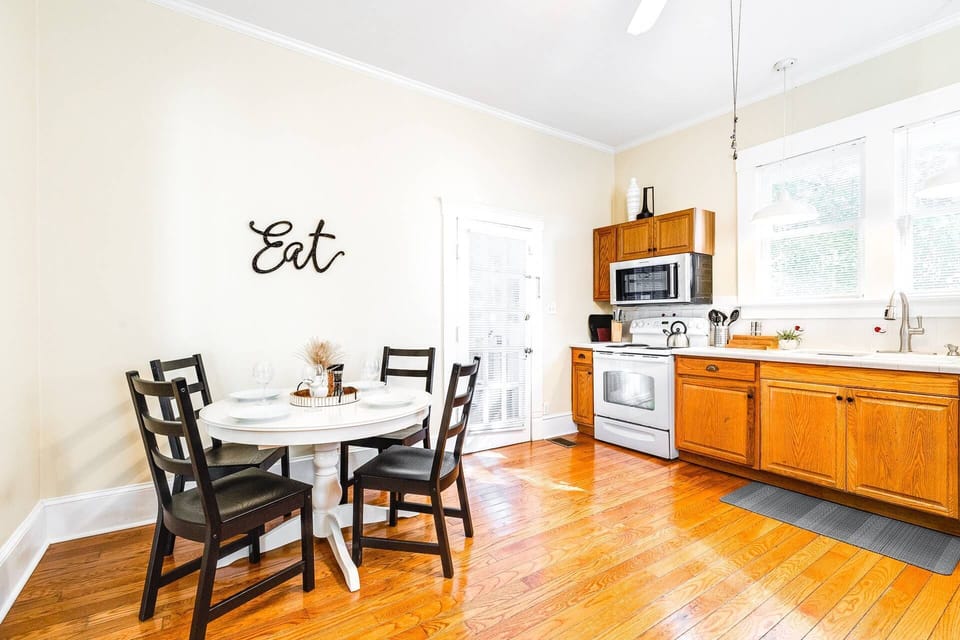 Spacious kitchen with a casual dining area with seating for 4 and fully equipped gourmet kitchen!