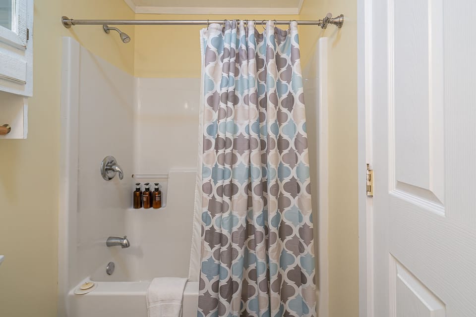 2nd Bathroom