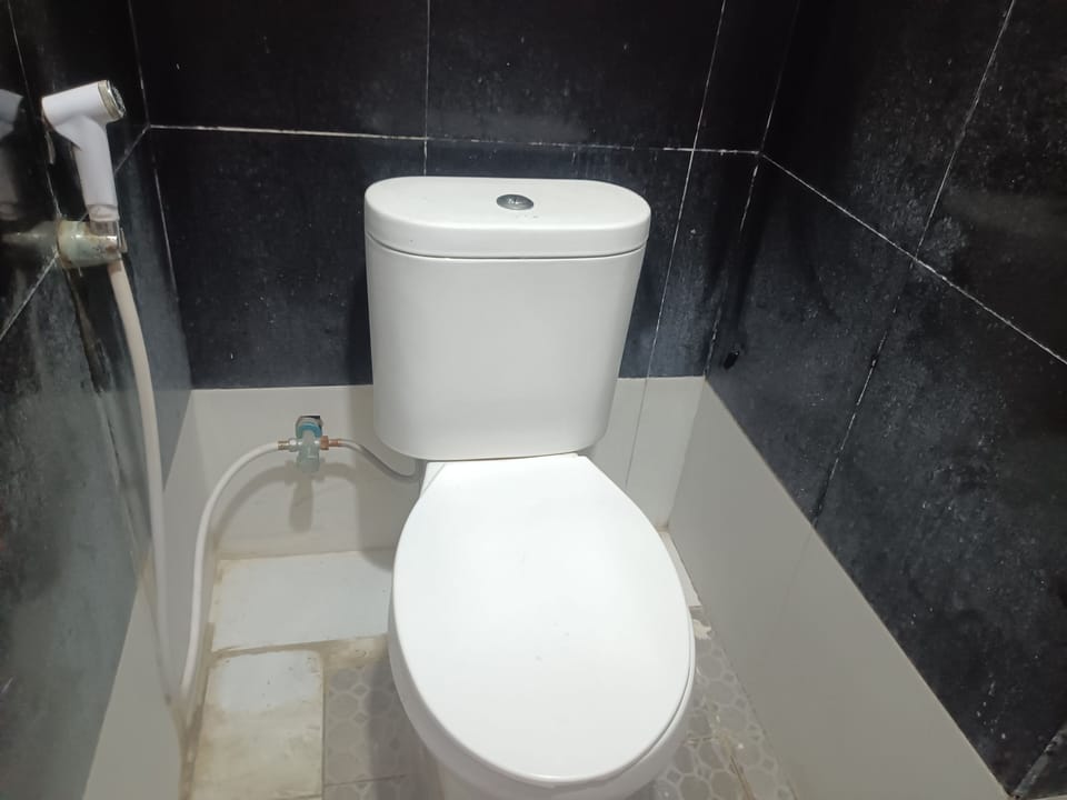 OYO 93090 Multi Plus Inn Hotel in Indonesia