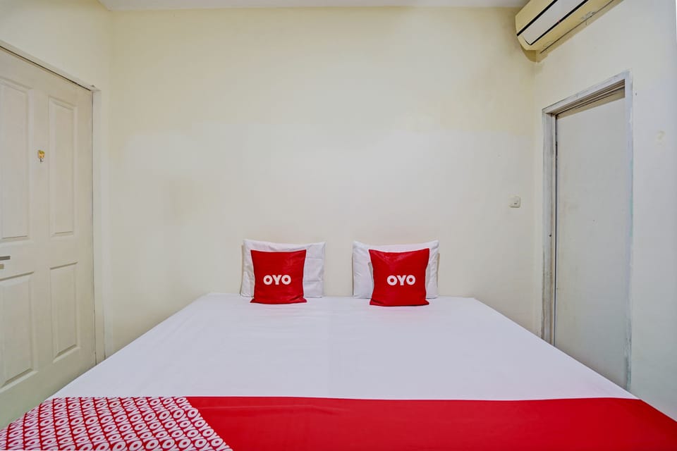 Standard Double Room | Desk, laptop workspace, free WiFi, bed sheets