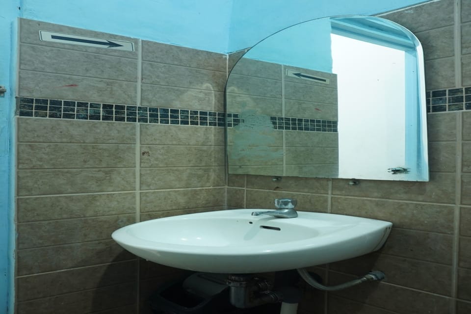 Standard Double Room | Bathroom | Shower, towels, soap