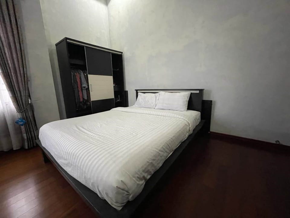 Deluxe Double Room | Laptop workspace, free WiFi, bed sheets