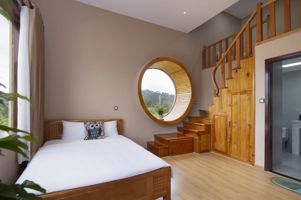 Family Room, Multiple Beds, Mountain View | Premium bedding, pillowtop beds, minibar (some free items)
