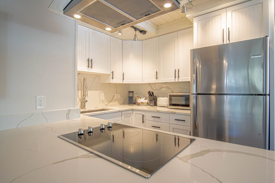 BRAND NEW Fully Equipped Modern Kitchen
