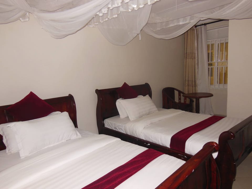 Family Twin Room | Premium bedding, free WiFi, bed sheets