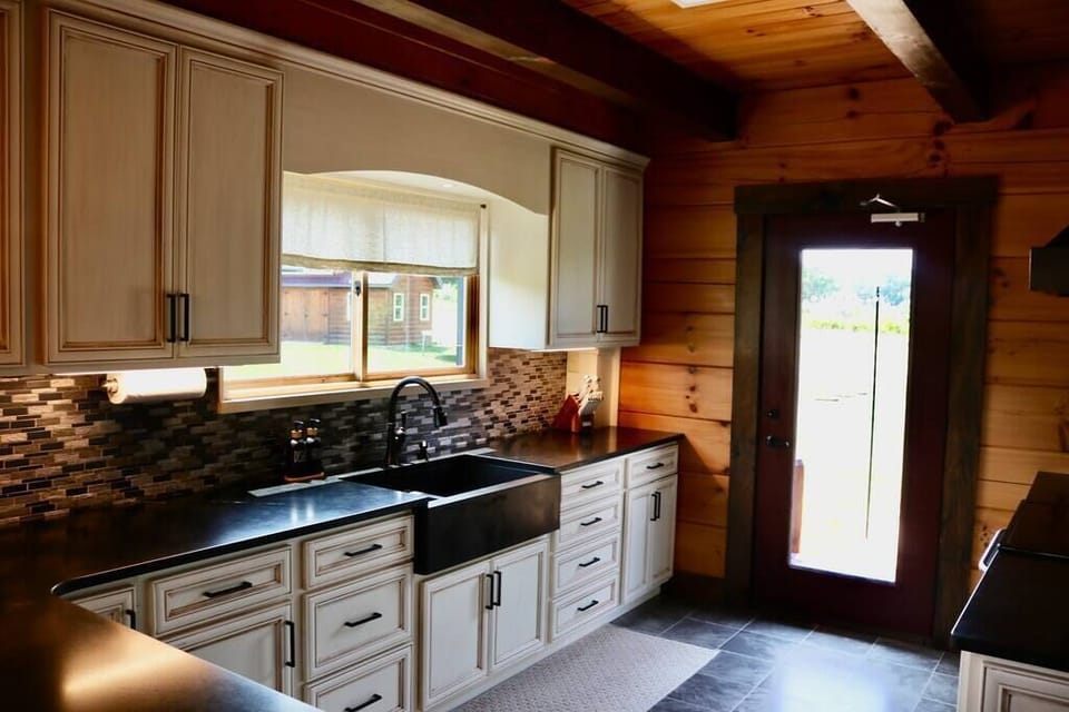 c3be9413-d786-4132-bf77-206a81c6b0bf