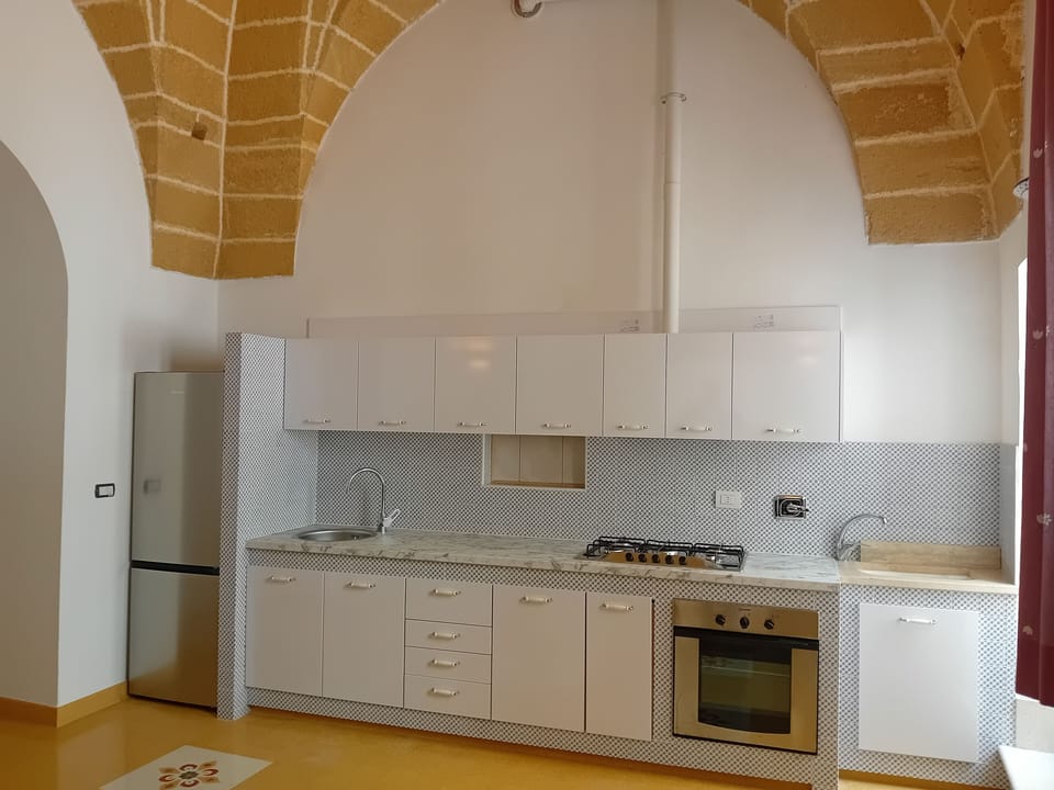 Comfort Apartment | Private kitchen | Full-size fridge, oven, stovetop, cookware/dishes/utensils