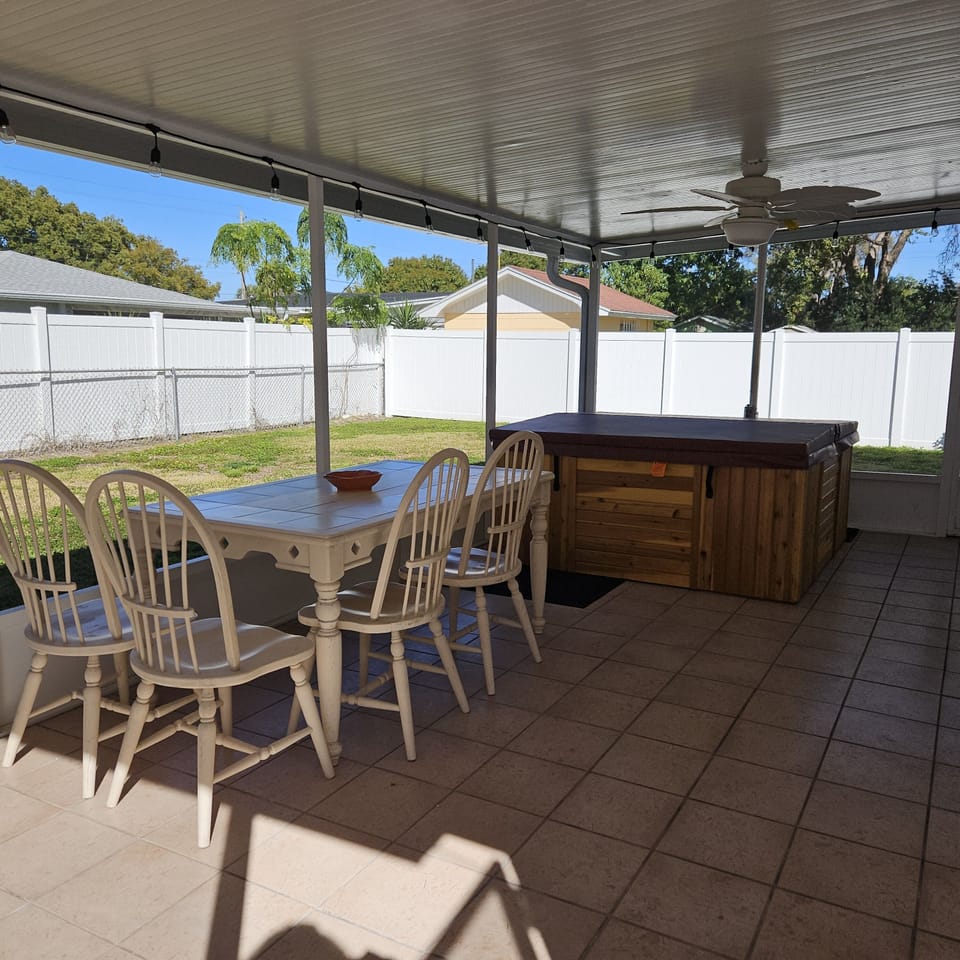 Outdoor dining
