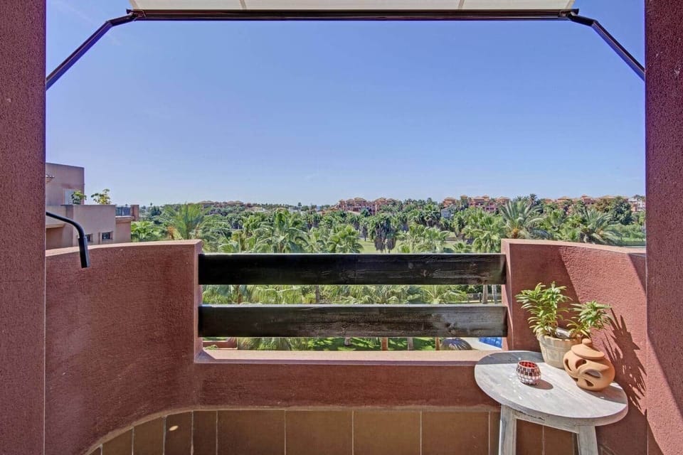 Terraza pequeña y vistas