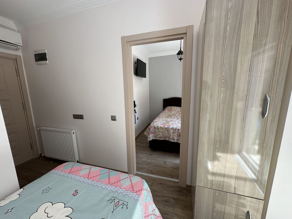 Comfort Twin Room | Bed sheets