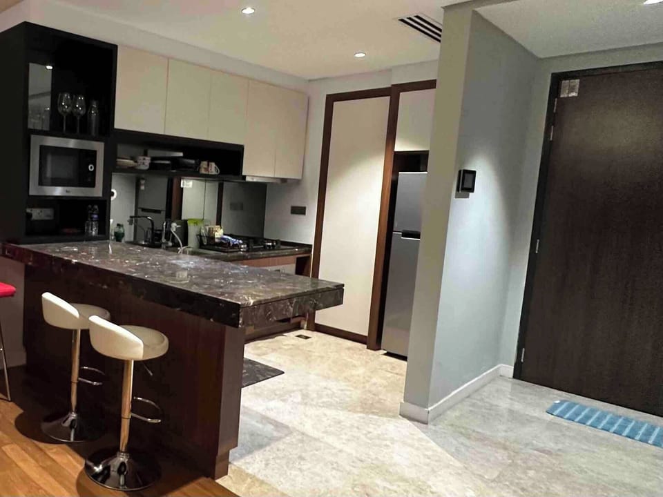 Condo, 1 Bedroom, Accessible, Balcony | Interior