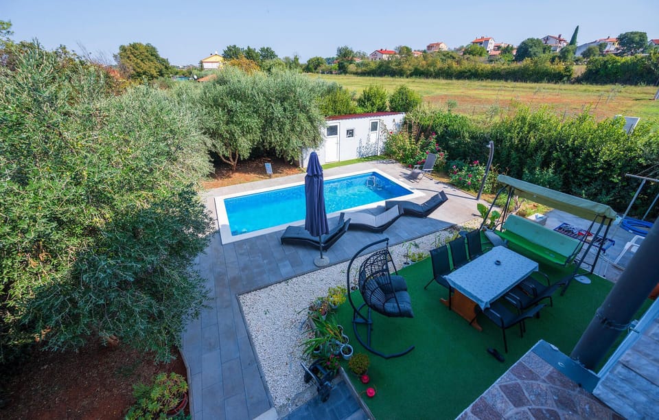 pool