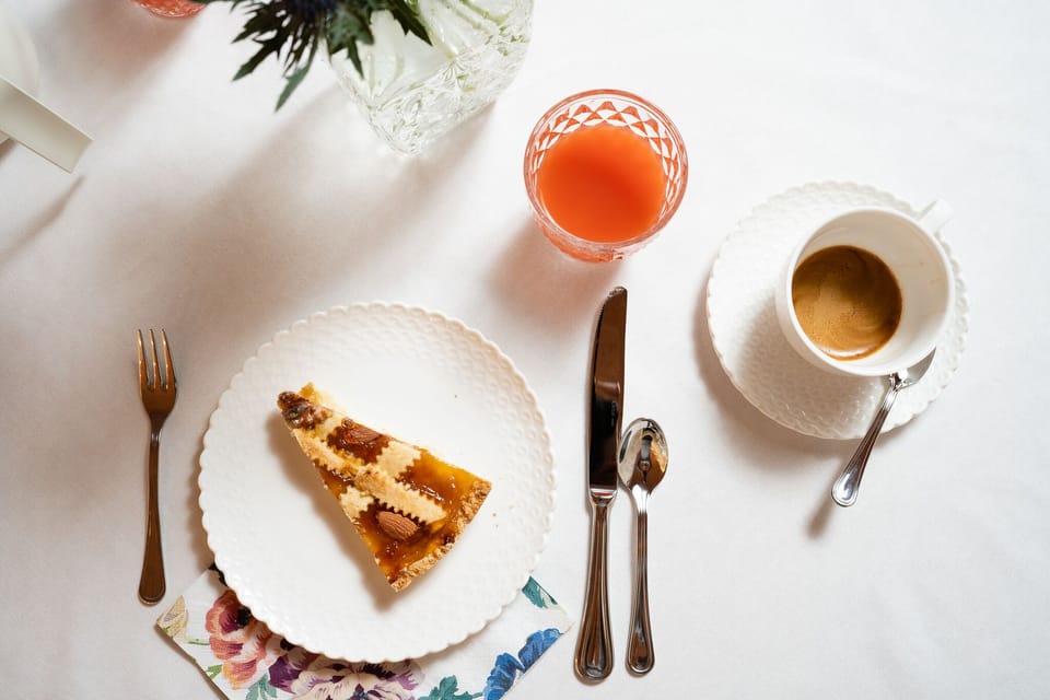 Daily local cuisine breakfast for a fee