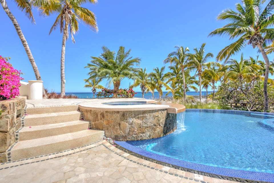 Jacuzzi ocean view