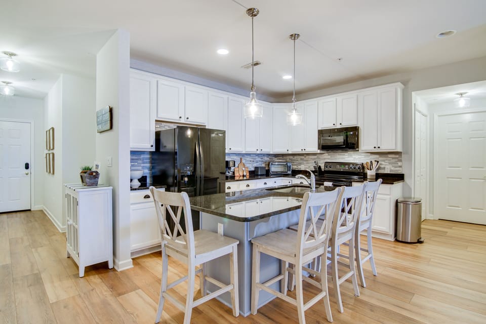 Kitchen | Single-Story Unit | Toaster