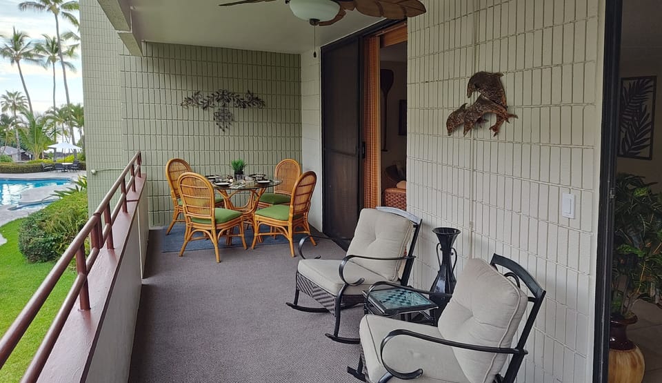 Overlooks swimming pool, billiard room and gathering areas