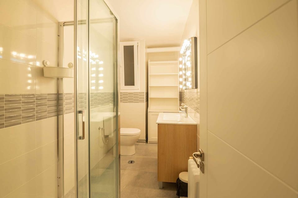 Bathroom,Bath