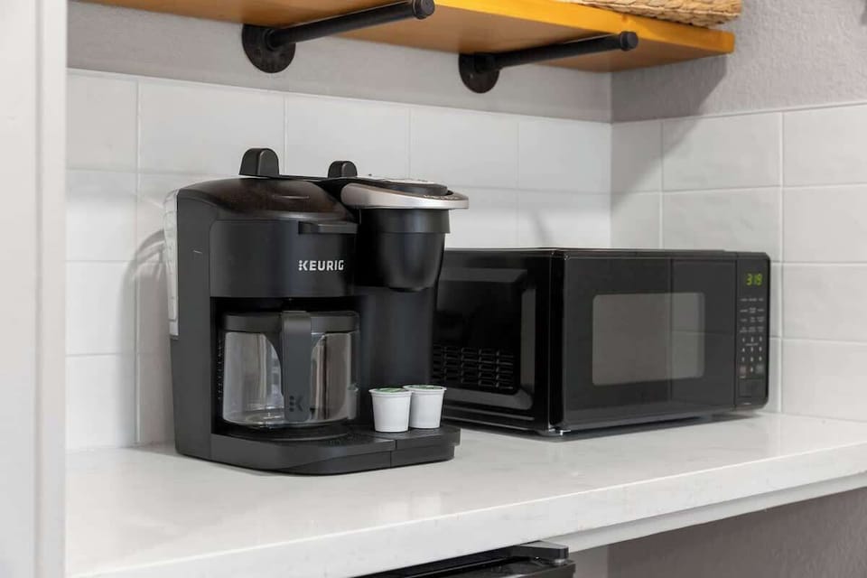 Keurig Duo with coffee pods provided 