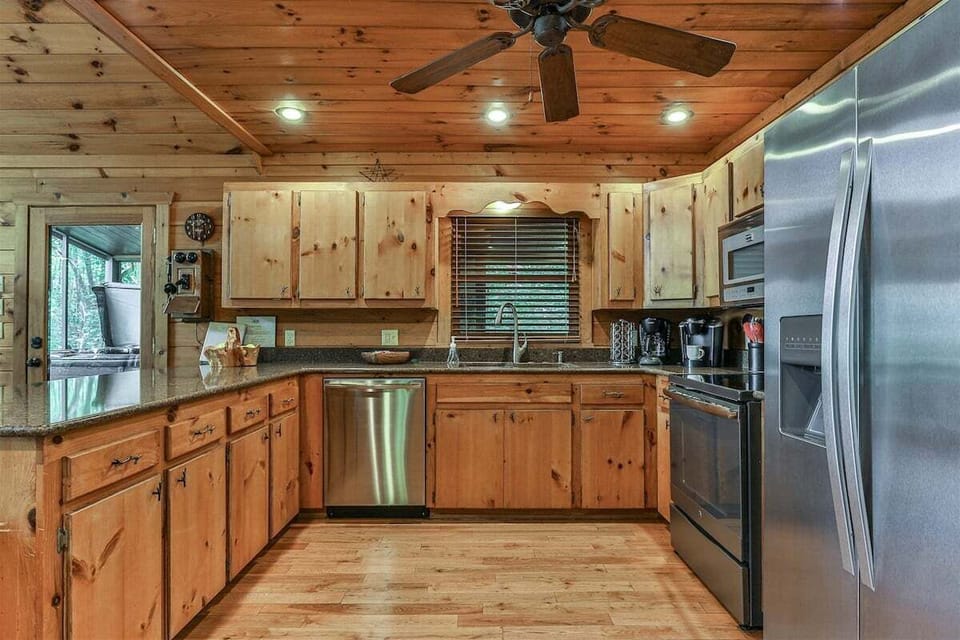 Fully Stocked Kitchen