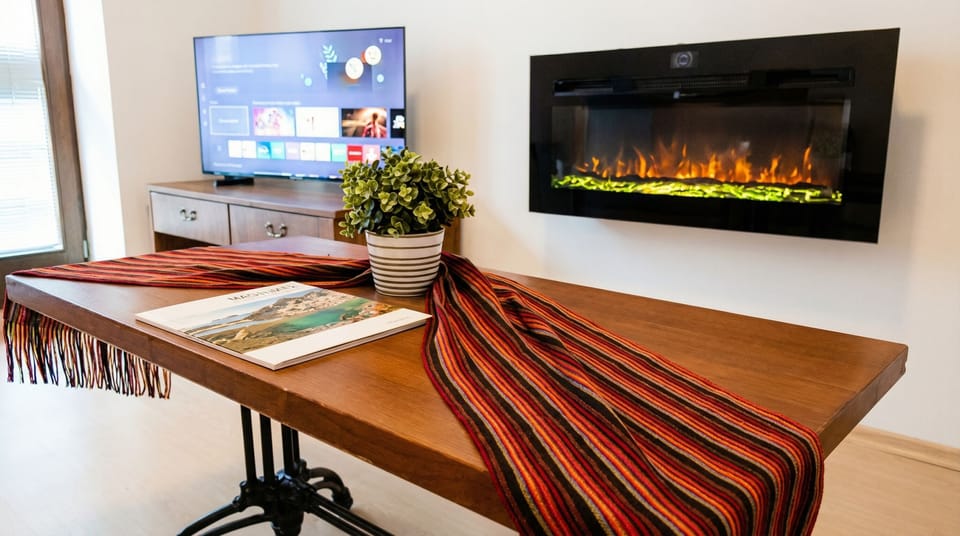 Apartment, 1 Bedroom, Accessible, Mountain View | Living room