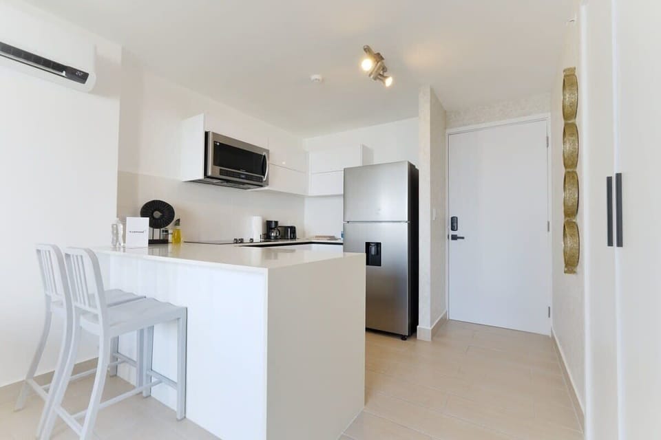 Kitchen bar