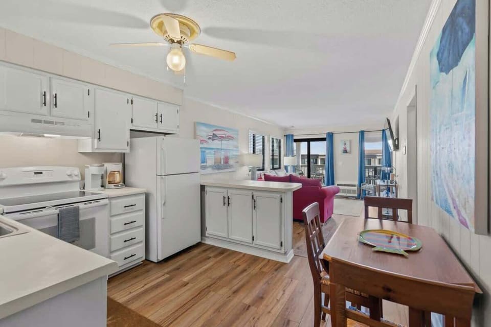 Spacious Kitchen