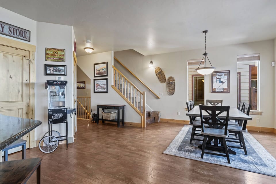 Vacation Rentals in Park City at Bear Hollow Village 5426: Dining area with staircase