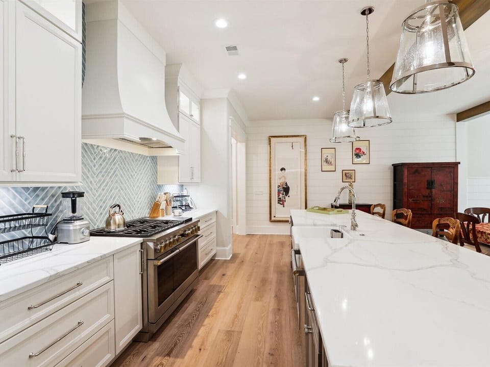 Fully Equipped Kitchen with Stainless Steel Appliances at 50 Planters Wood