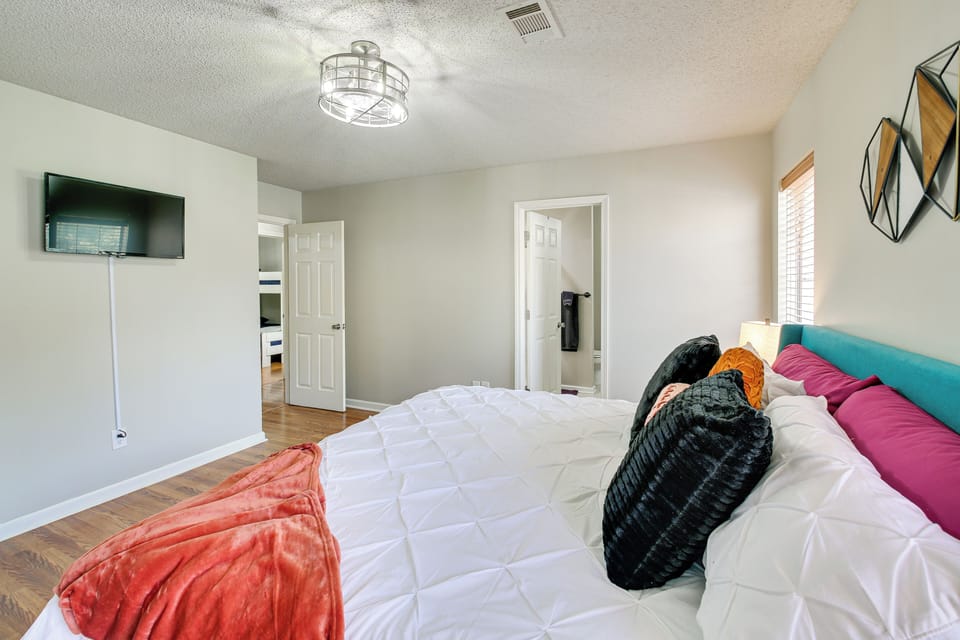 House (3 Bedrooms) | Interior