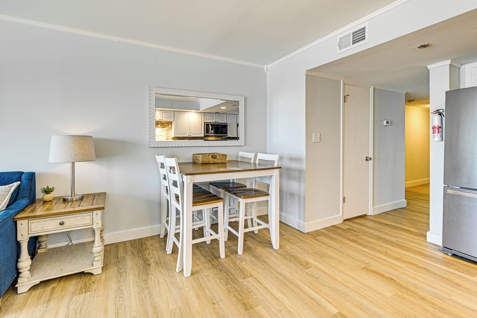 Apartment (1 Bedroom) | Interior